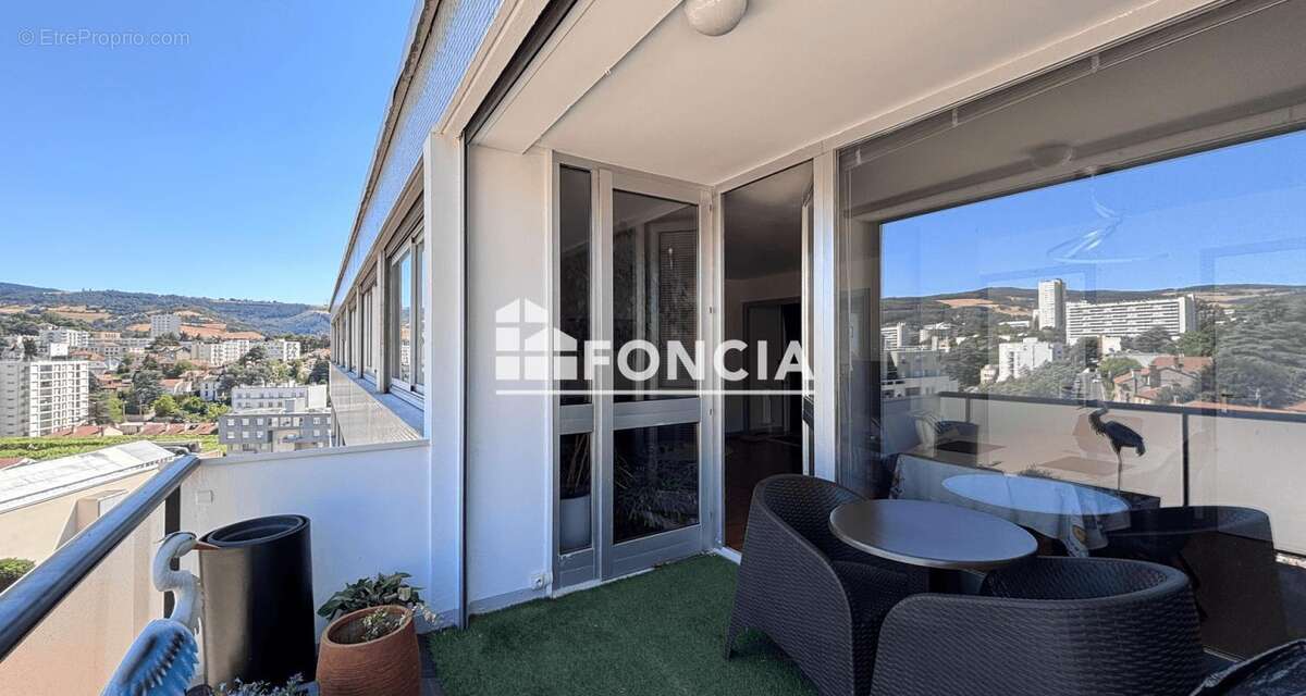 Appartement à SAINT-ETIENNE