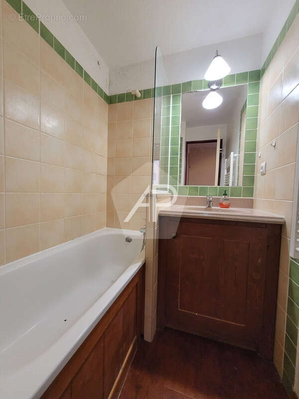 Appartement à LA SALLE-LES-ALPES