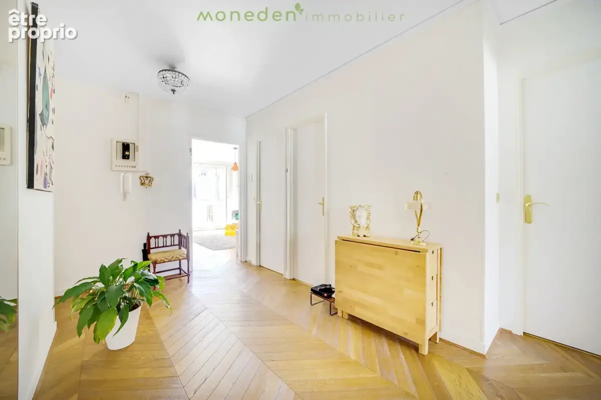 A VENDRE 75011 NATION -Faidherbe , SPACIEUX T2 prolongé d'un Balcon. - photo 3