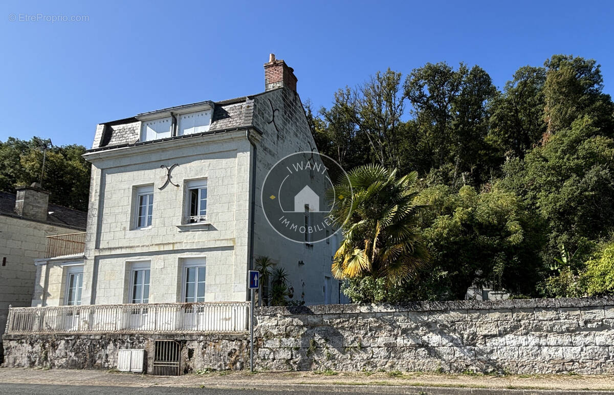 Maison à GENNES
