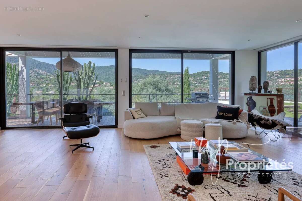 Maison à CAVALAIRE-SUR-MER