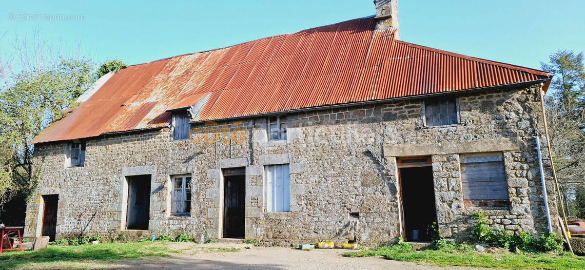 Maison à VILLEDIEU-LES-POELES
