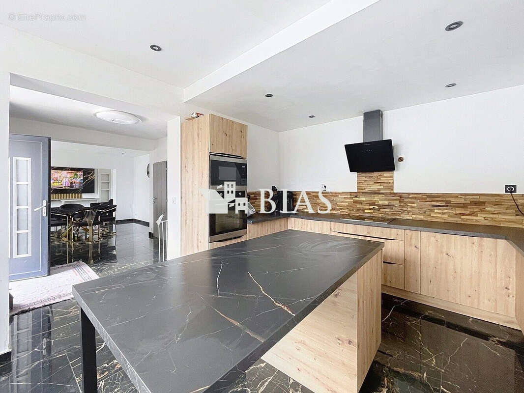 Maison à LE PETIT-QUEVILLY