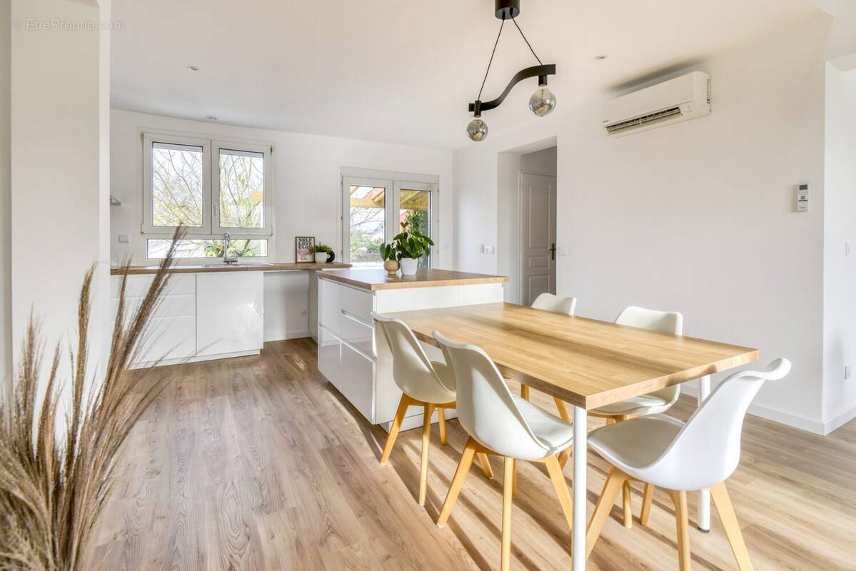 Maison à SAINT-SEBASTIEN-SUR-LOIRE