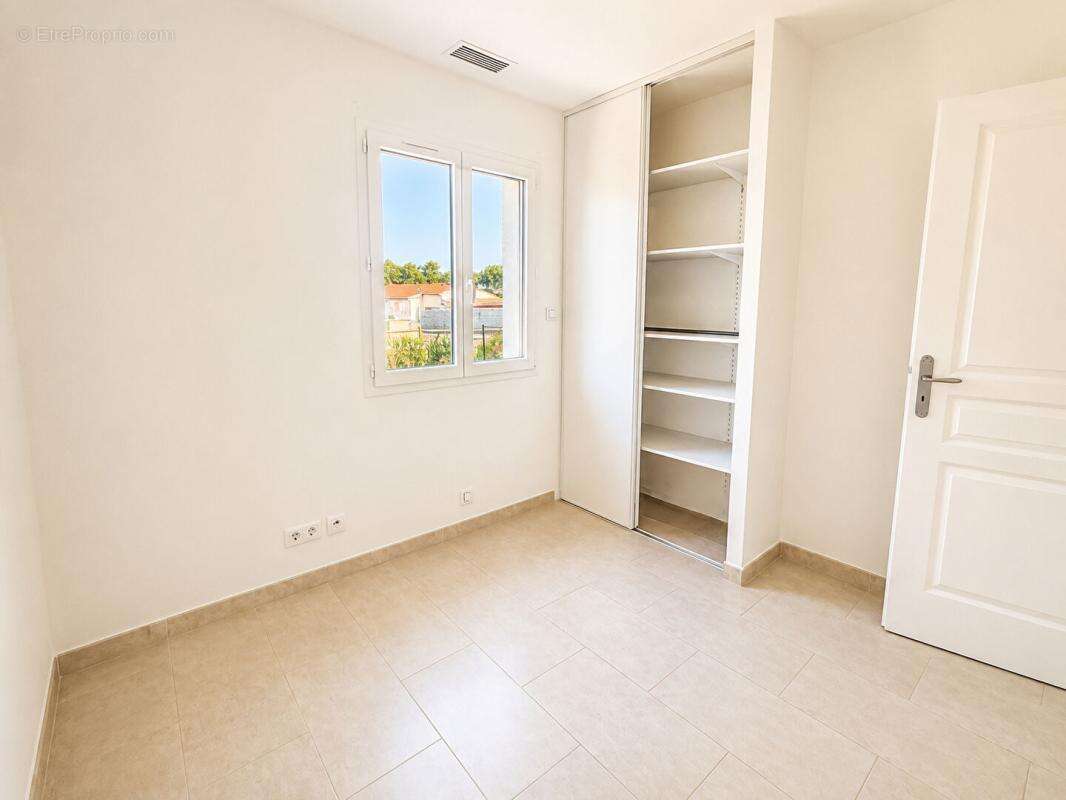 Vente Villa Boutenac (11200) -  5 pièce(s) -116 m2 - 249 900 - photo 5