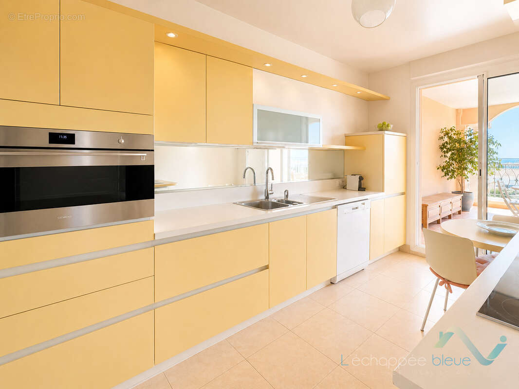 Appartement à CARQUEIRANNE