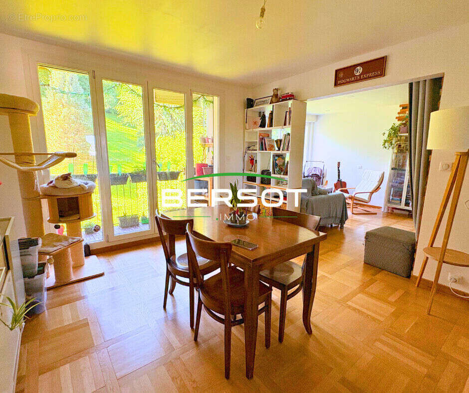 Appartement traversant de 75 m² avec vue - 2 chambres - Garage et balcon - photo 4