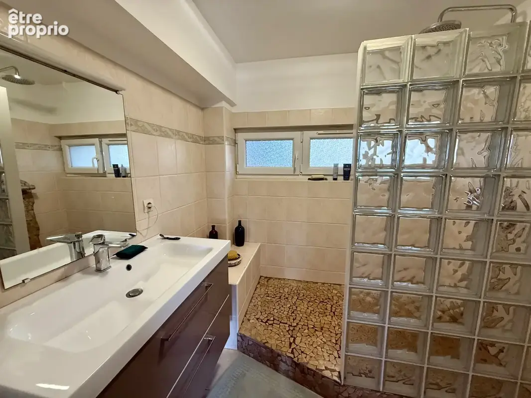Maison t6 165 m2 vue mer au calme absolue - photo 13