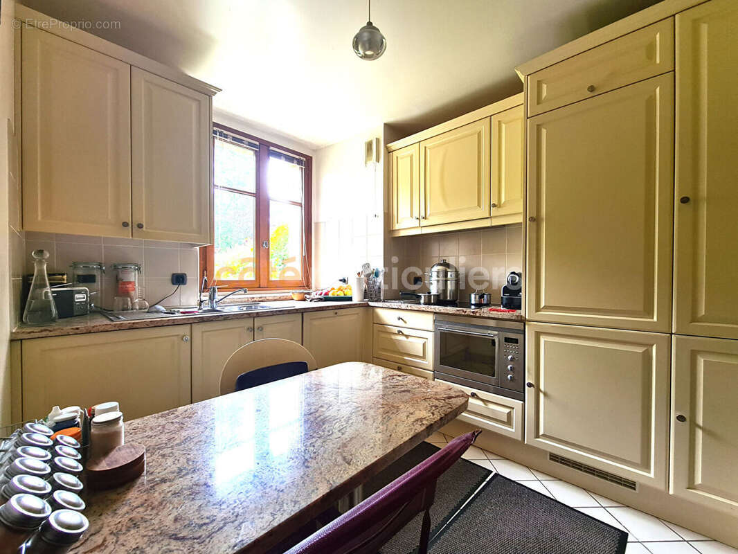 Appartement à CHAMBOURCY