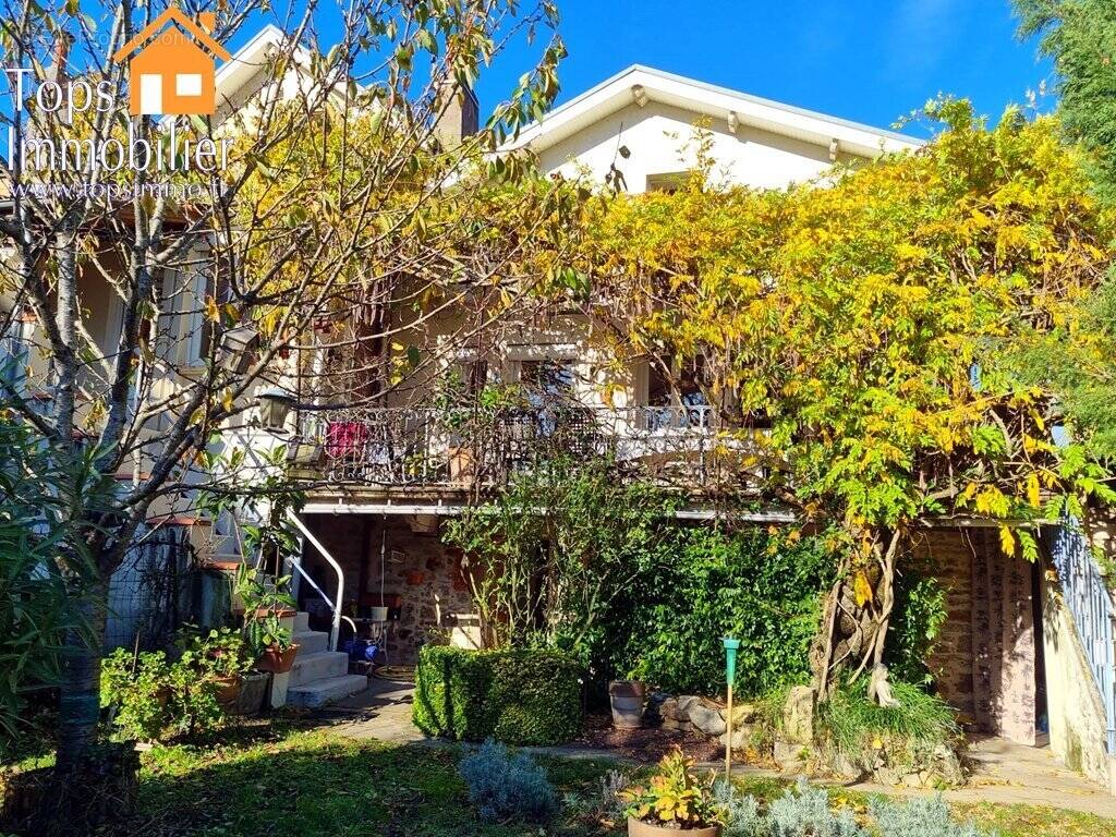 Maison à VILLEFRANCHE-DE-ROUERGUE