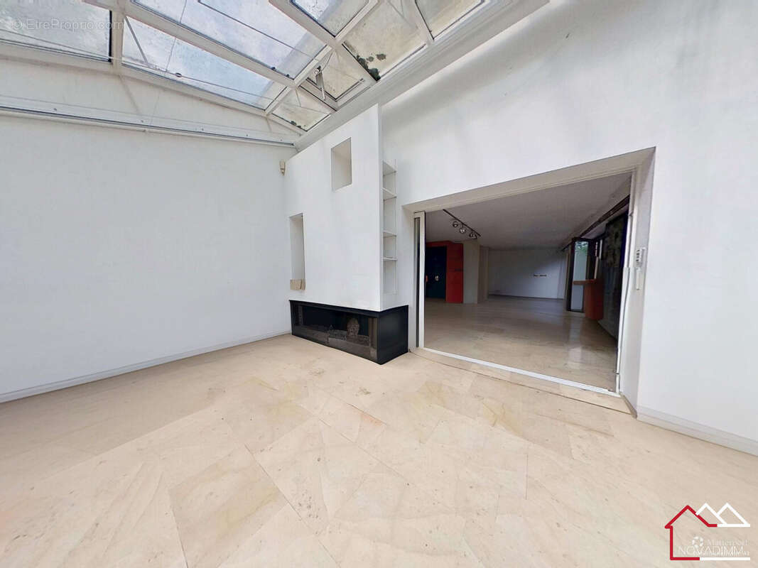 Photo démeublée avec IA - Appartement à VANDOEUVRE-LES-NANCY