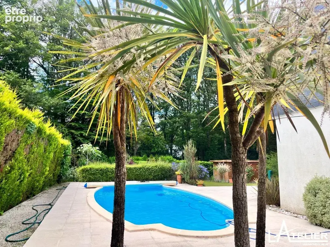 Quartier prisé, maison avec piscine, bon état avec potentiel - photo 5