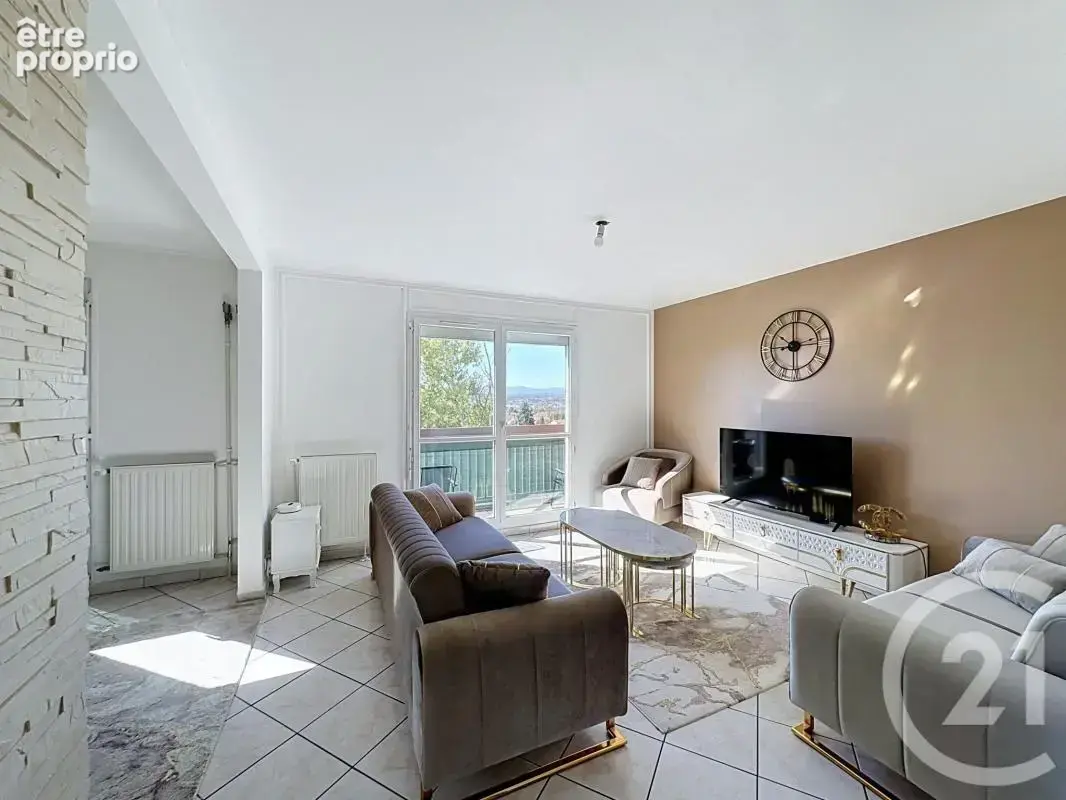 Appartement 4 pièces 76 m² à vendre à Saint-Fons (69190) - photo 4