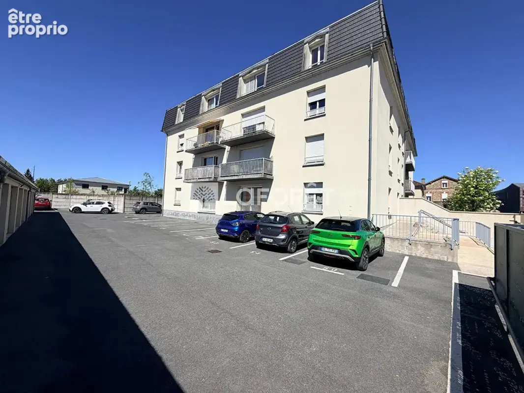 Grand appartement à aménager ou divisible en 2 appartements T3, 2 parkings - photo 10