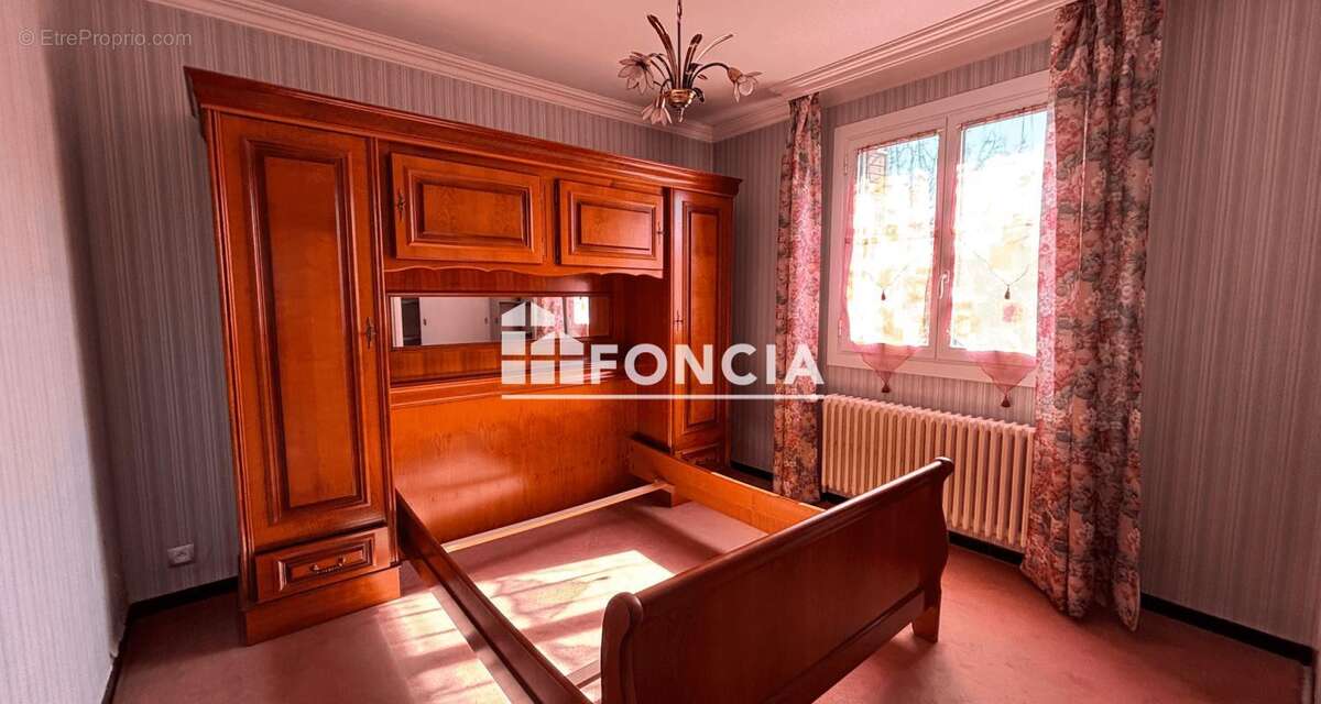 Maison à BAGNOLS-SUR-CEZE