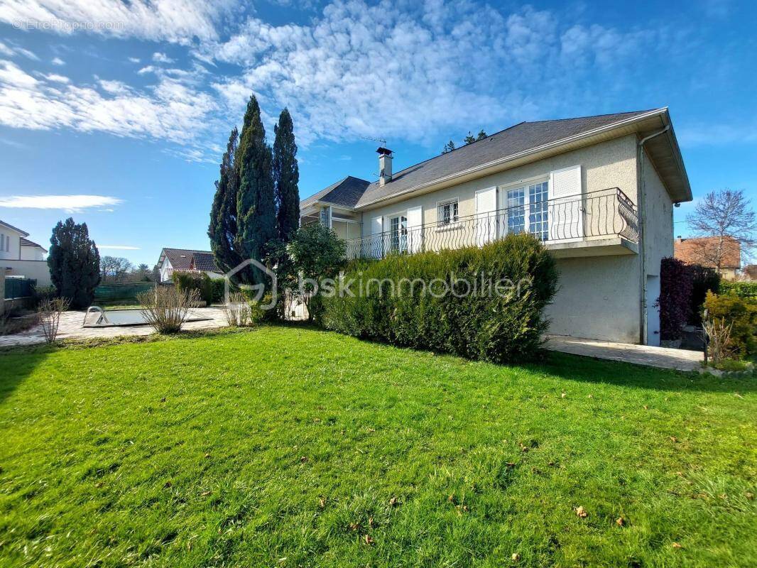 Maison à SERRES-CASTET