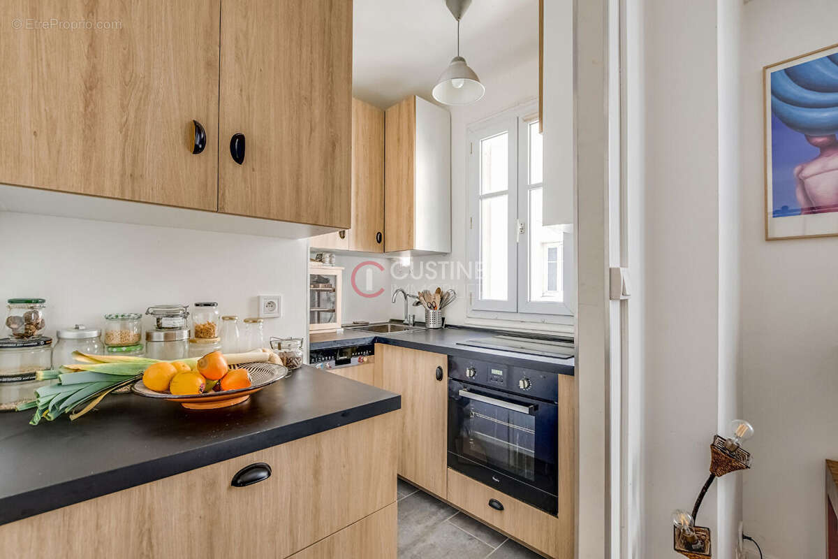 Appartement à PARIS-17E
