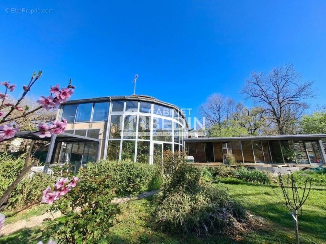 Maison à FARGUES-SAINT-HILAIRE