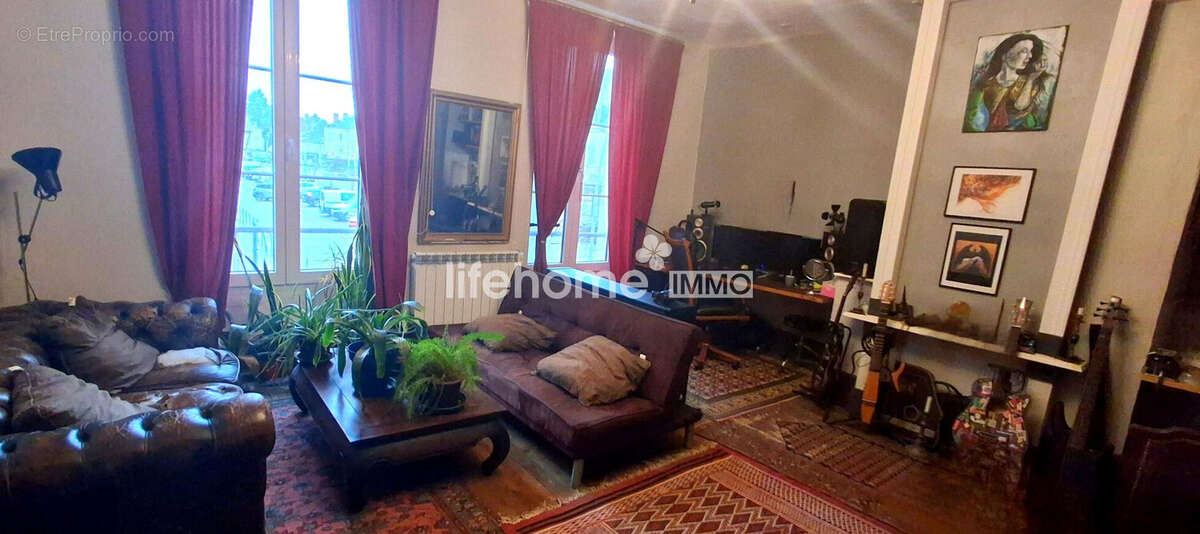Appartement 89 m² à Le Blanc  - photo 3
