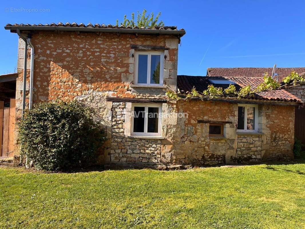 Maison 110 m² à La Bachellerie  - photo 3
