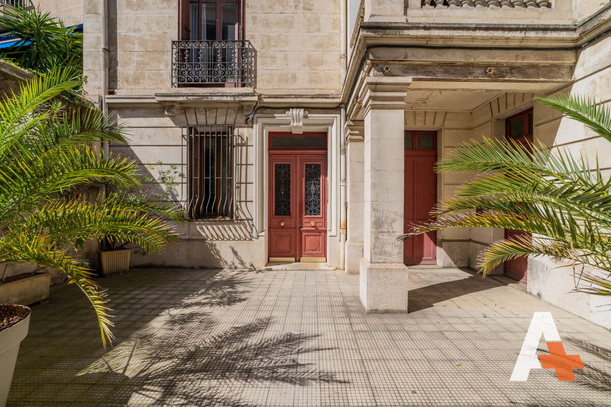 Appartement à MARSEILLE-8E