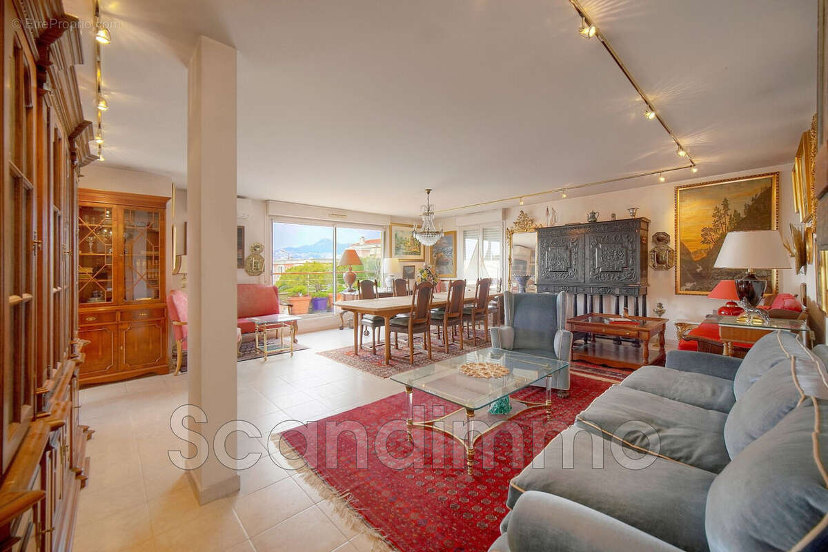 Appartement à NICE
