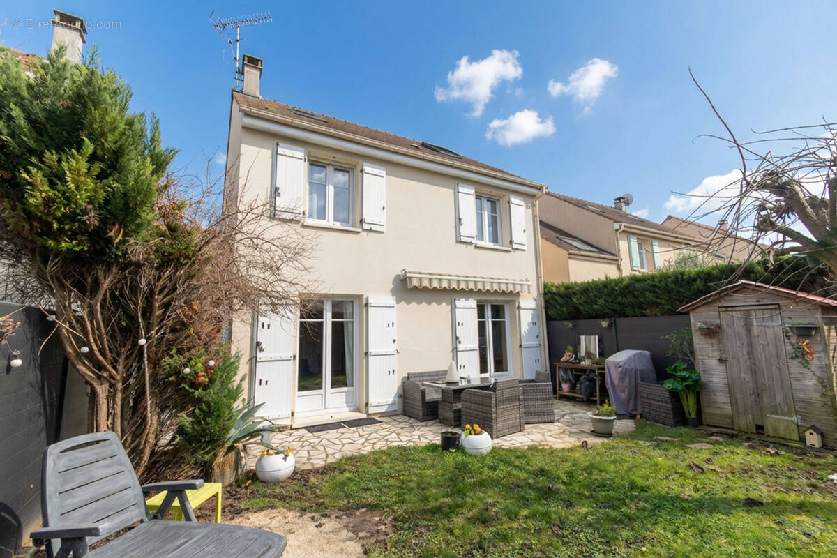 Maison à MARCOUSSIS