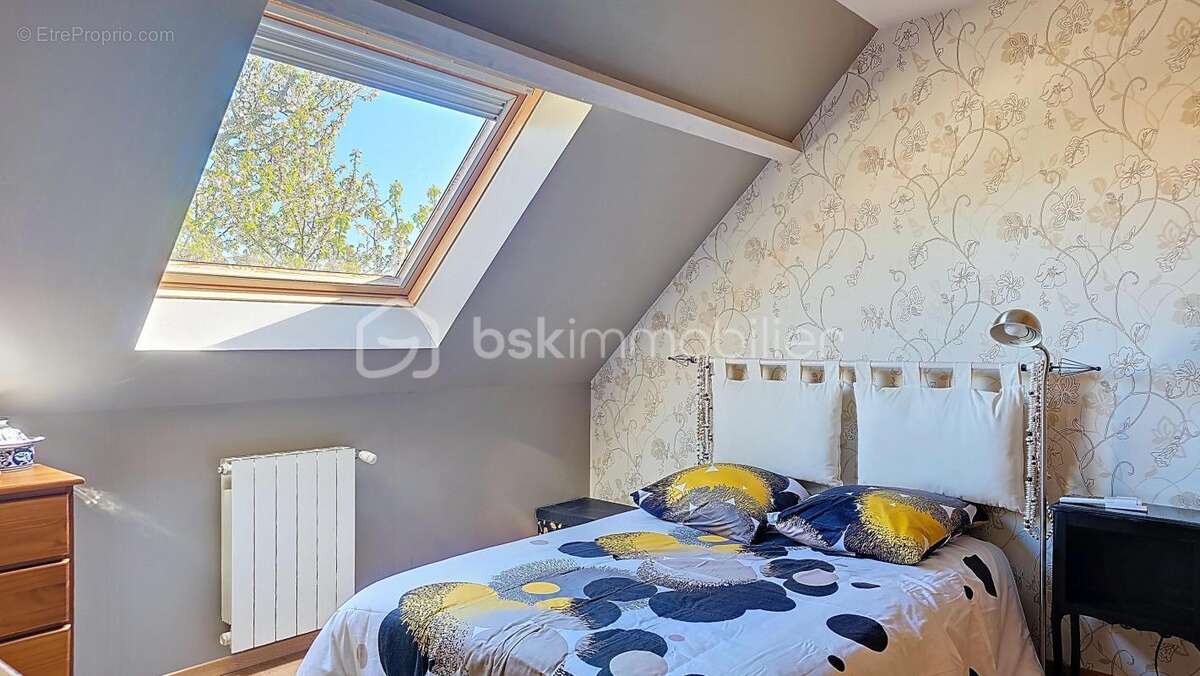 Maison à CHEVRY-COSSIGNY