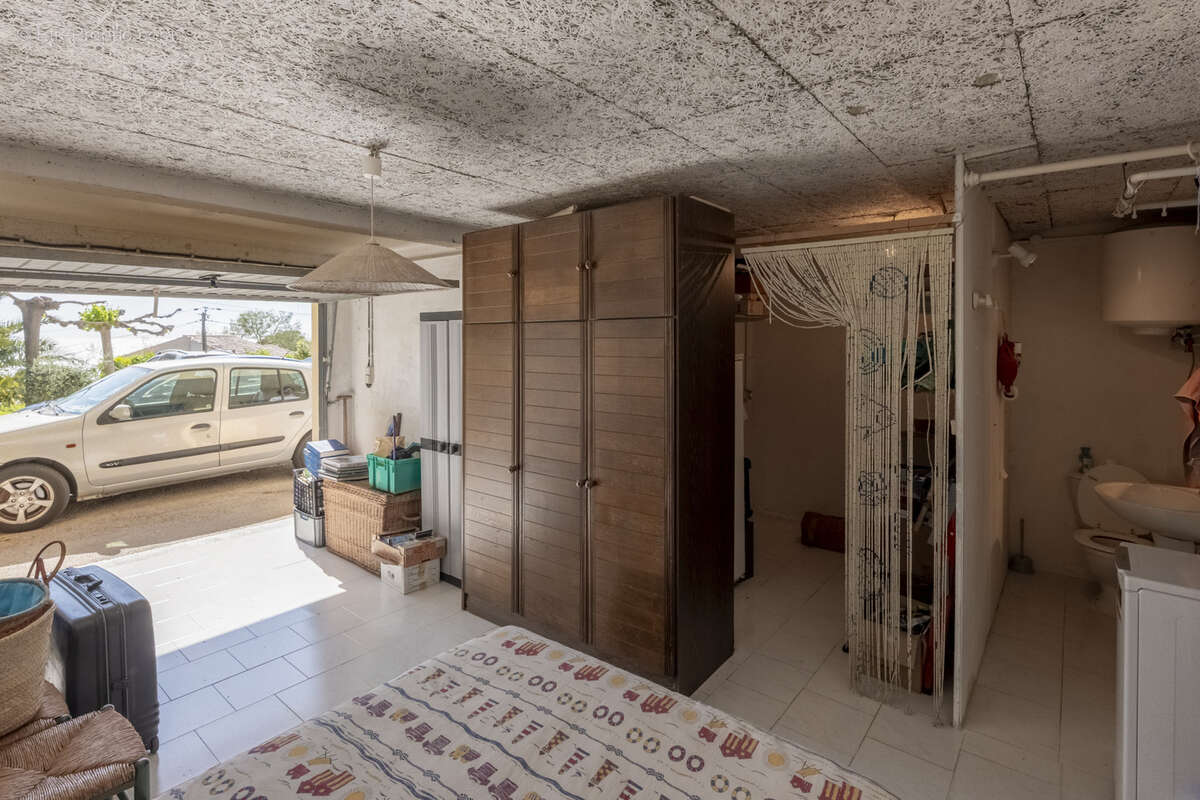 Appartement à SIX-FOURS-LES-PLAGES