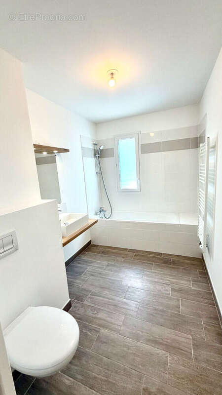 Appartement  résidentiel de type T2 avec terrasse et parking sécurisé en sous sol. - photo 8