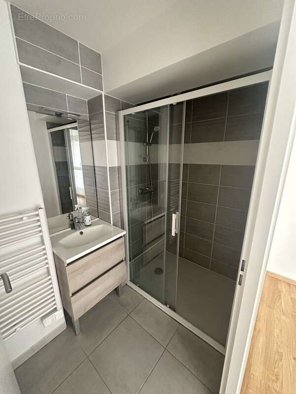 Appartement à MARSEILLE-6E