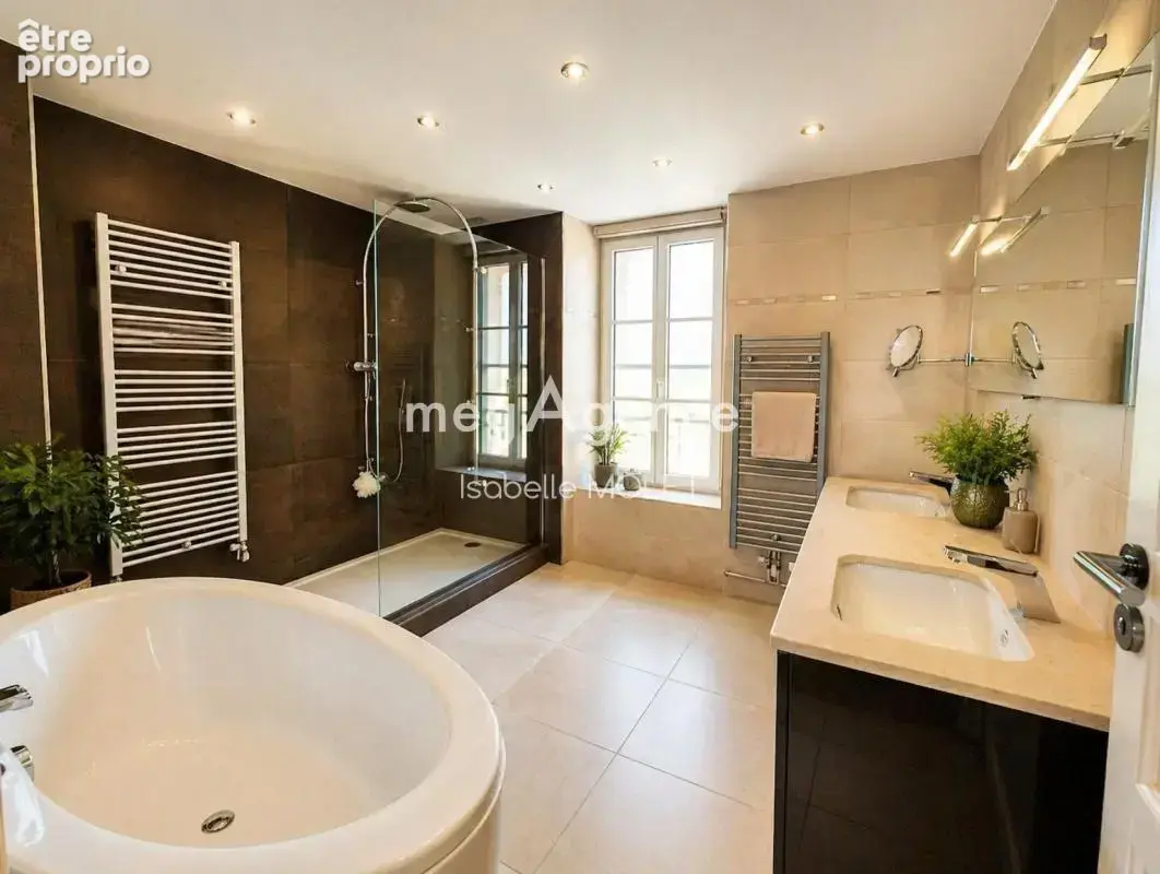 Maison de caractère de 10 pièces avec piscine - photo 10