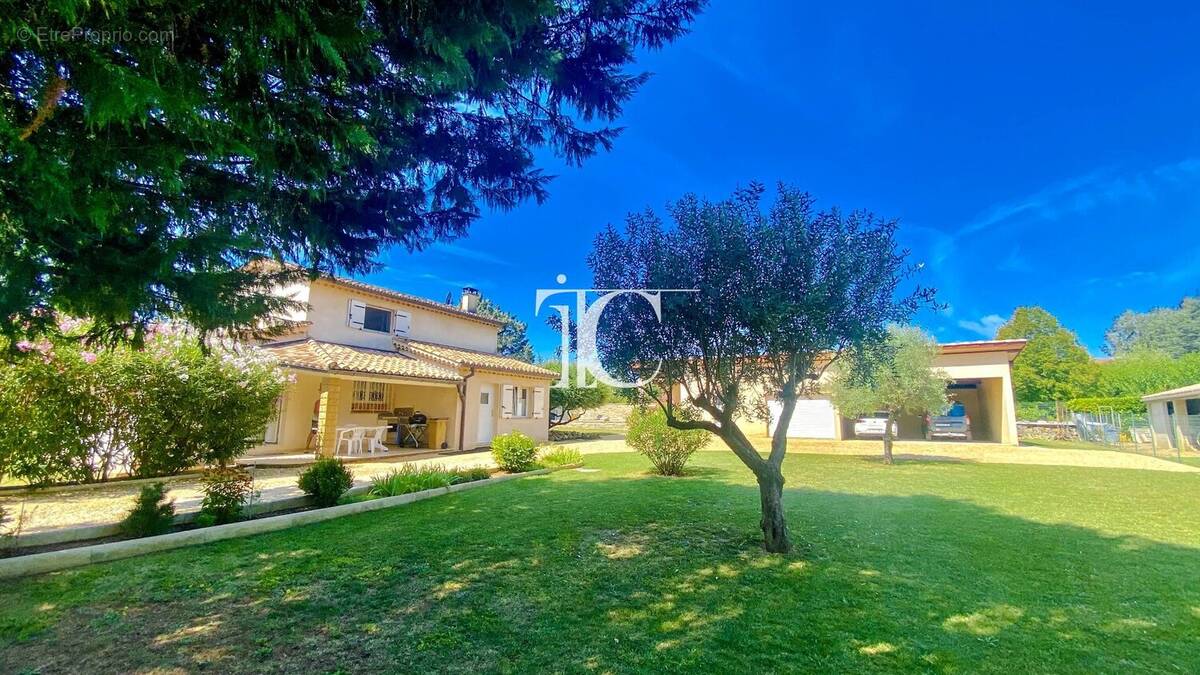 Maison à SAINT-AMBROIX