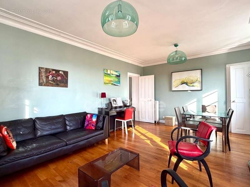 Appartement à VERSAILLES