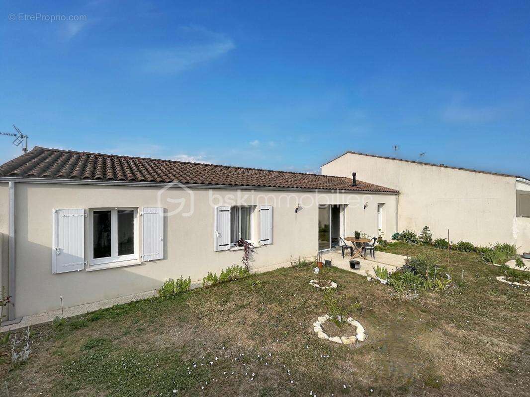 Maison plain-pied - 3 chambres - jardin privatif - photo 8