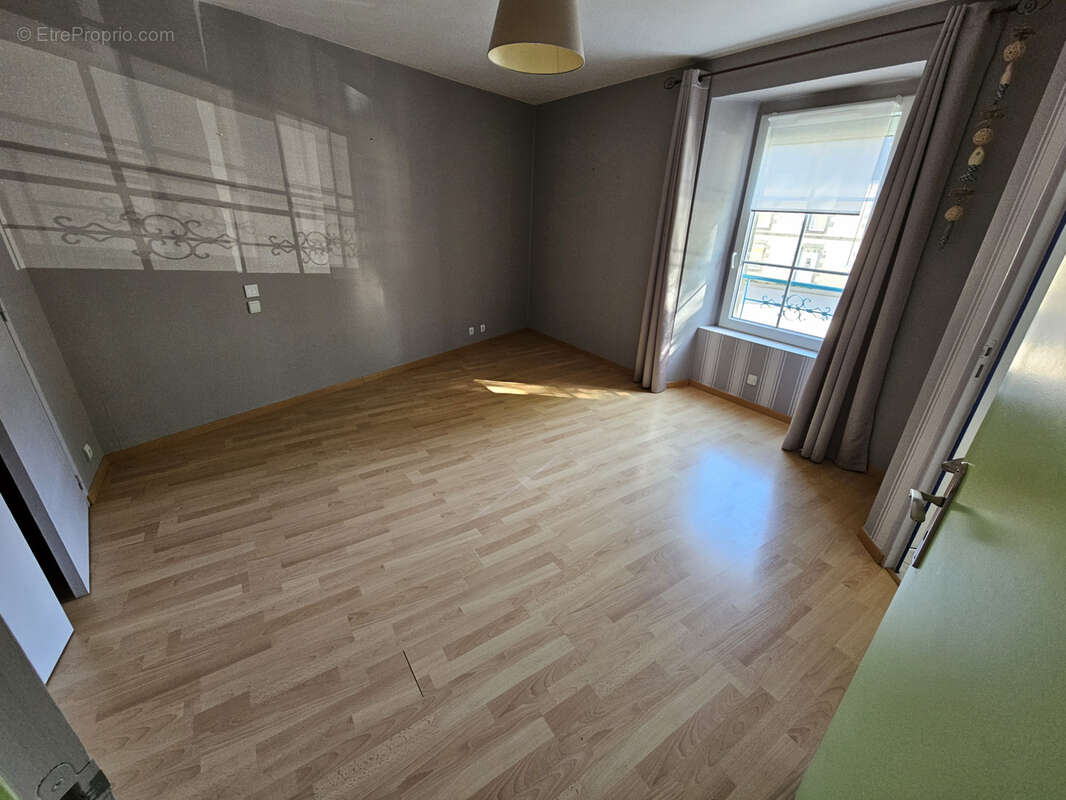 Maison à CLEGUEREC