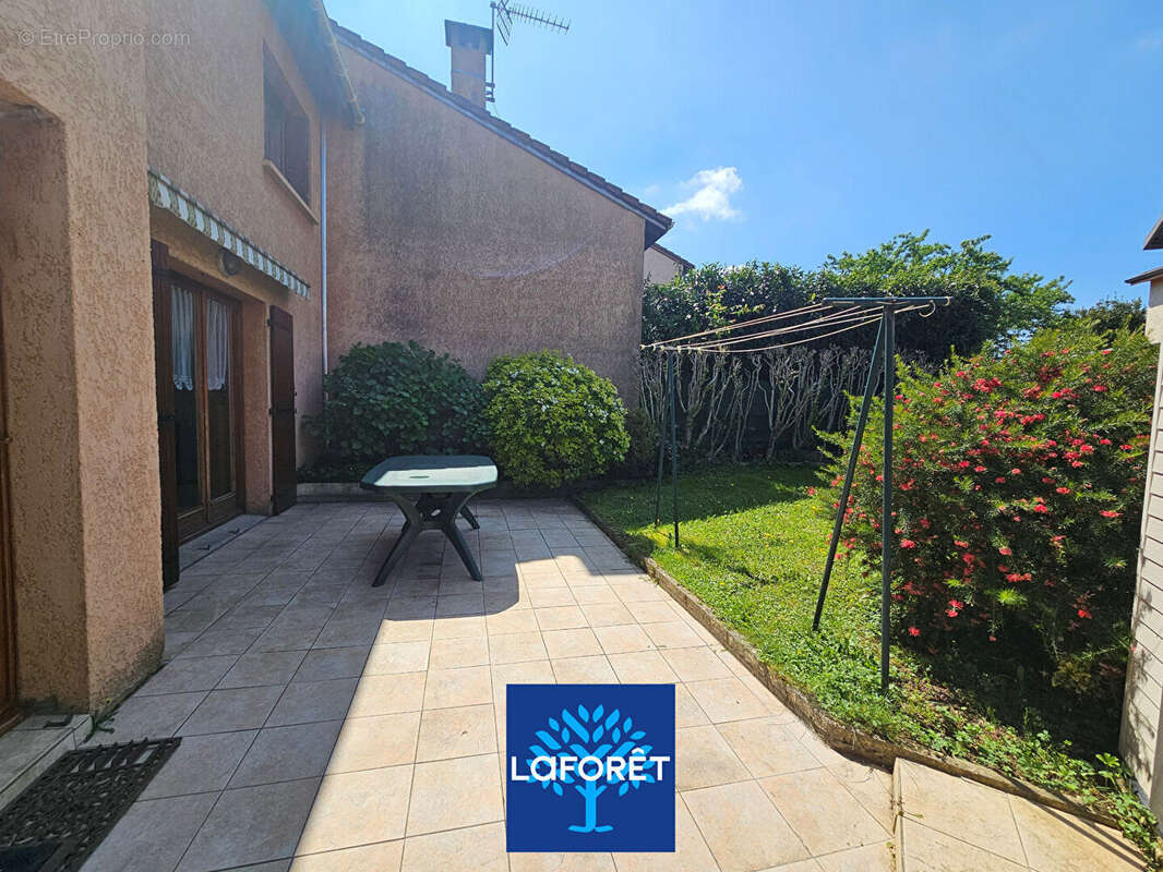 Maison à SAINT-PRIEST