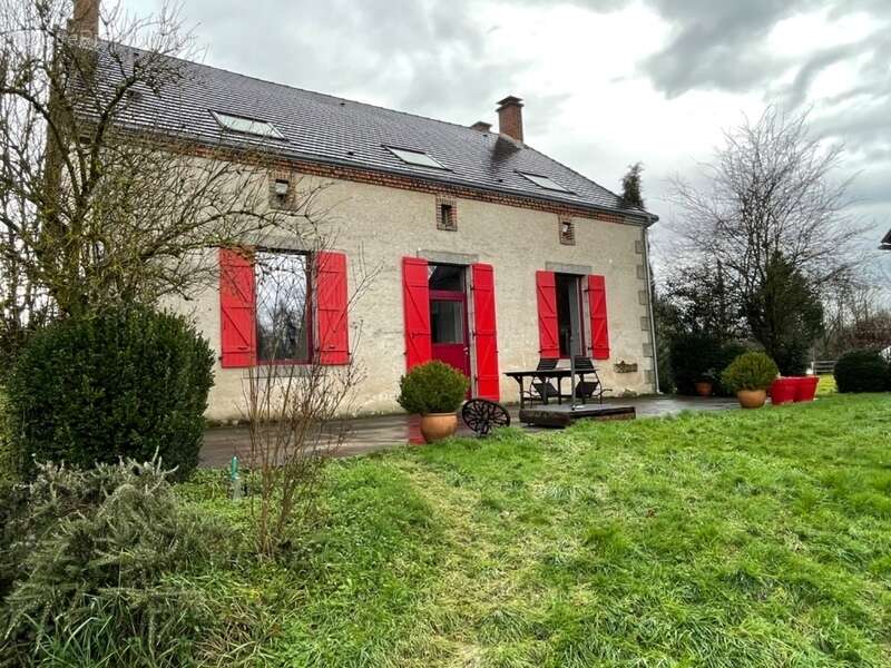 Maison à BETETE