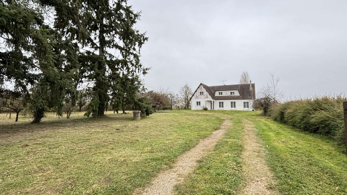 Maison à CHATEAUDUN