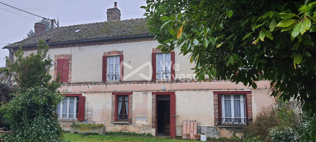Maison à NOYEN-SUR-SEINE