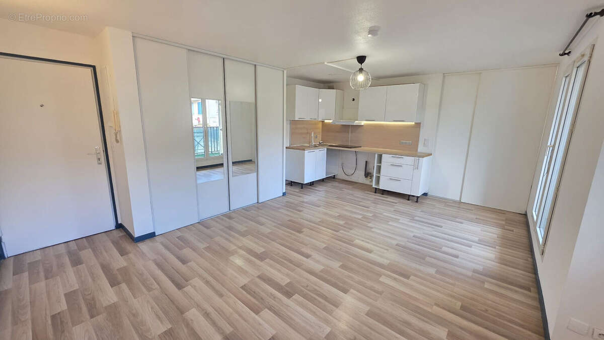 Appartement à ROISSY-EN-FRANCE