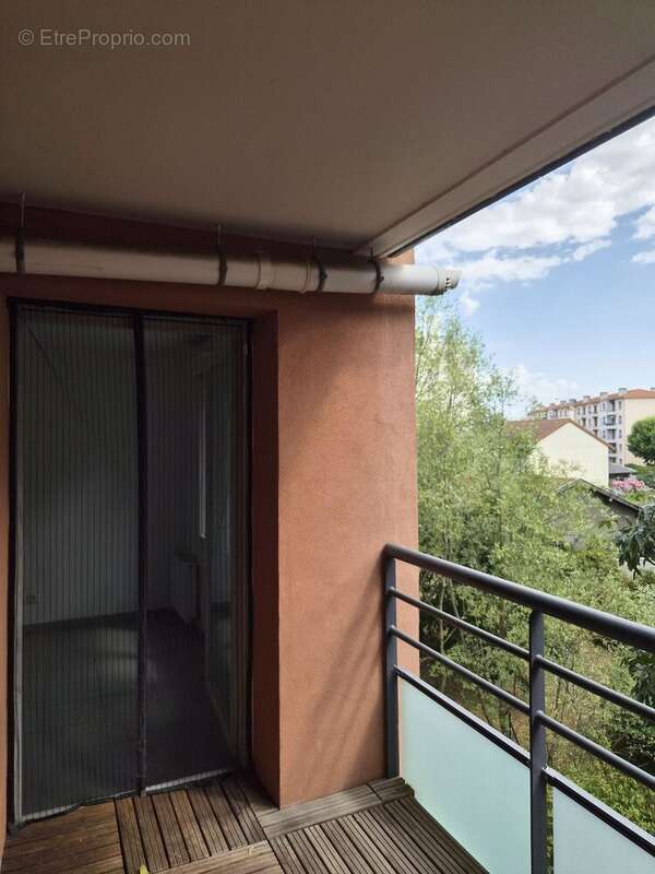 Appartement 40 m² à Villeurbanne  - photo 4