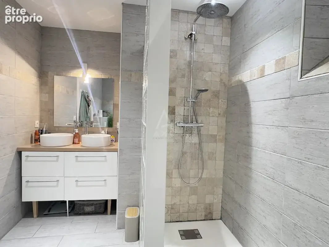 Centre ville de Barbezieux, proche du Chateau - Appartement 130 m² - photo 8