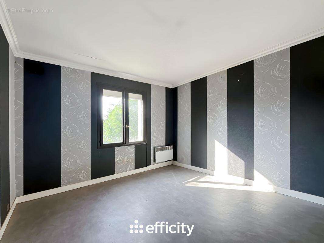 Maison à COULOMMIERS