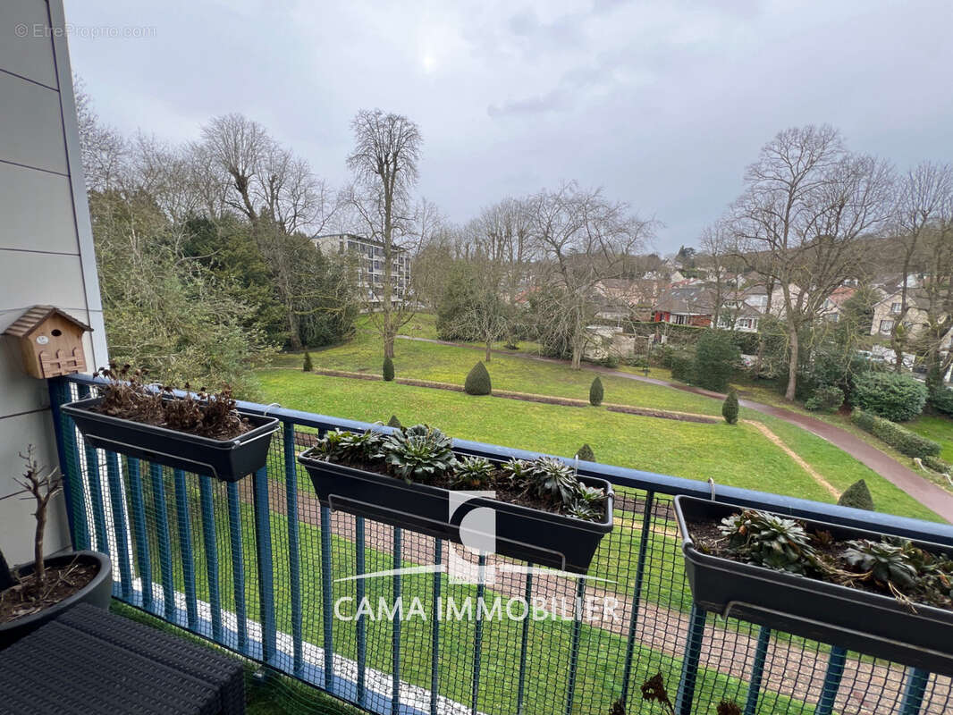 Appartement à LOUVECIENNES