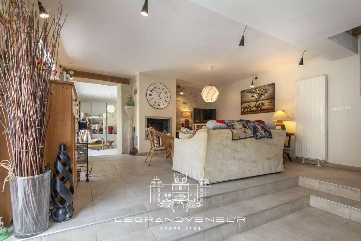 Maison à FONTAINEBLEAU