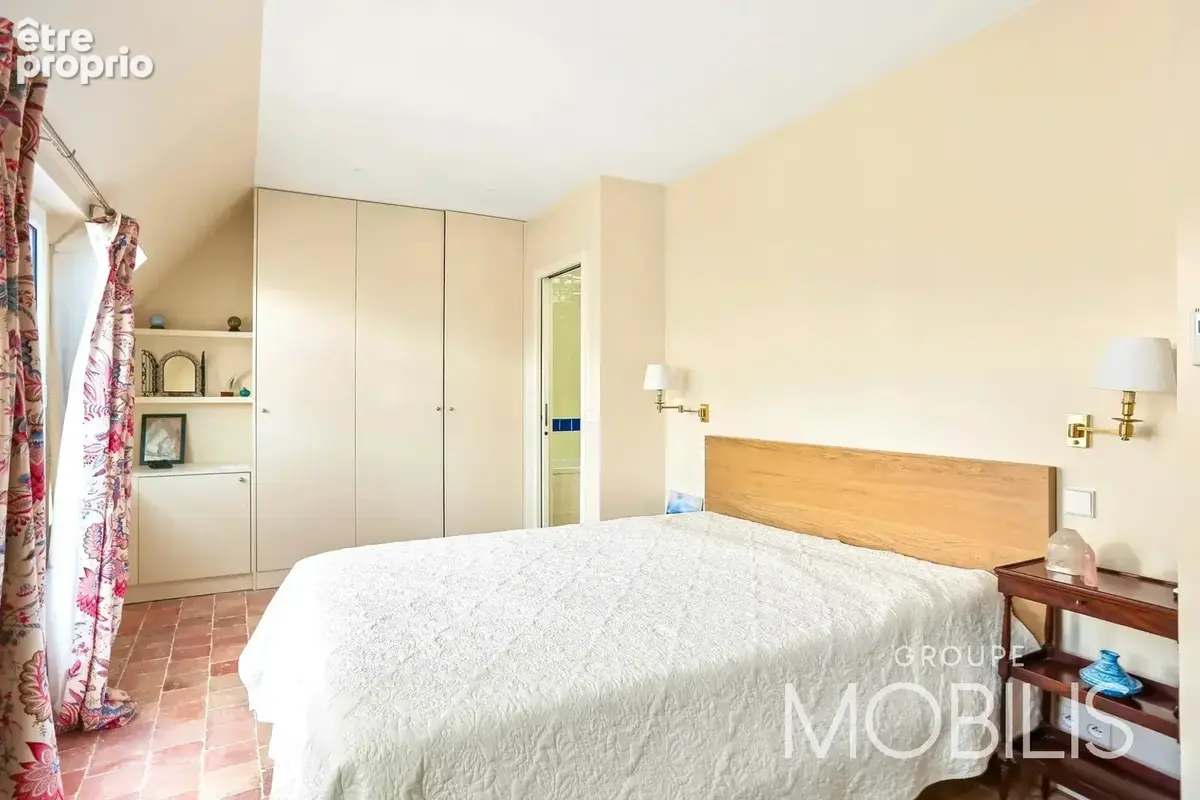 75002 montorgueil - appartement 76,74m2 au sol (65,01m2 carrez) dernier étage - ascenseur - 2 balcons - calme absolu - 1 chambre - photo 10