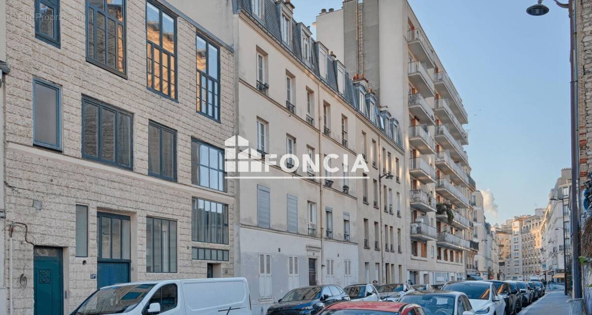 Appartement à PARIS-14E