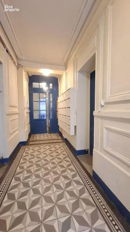 Grand studio  de charme 22,21 m2 étage élevé Paris 18 - photo 13