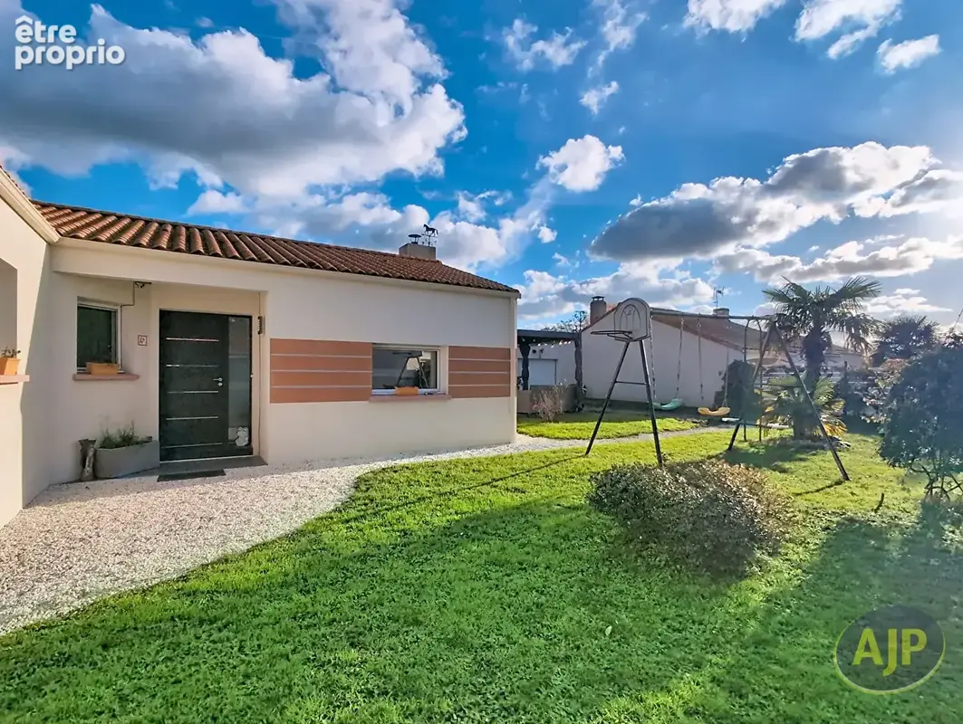 Maison Vieillevigne 6 pièces 122 m² - photo 12